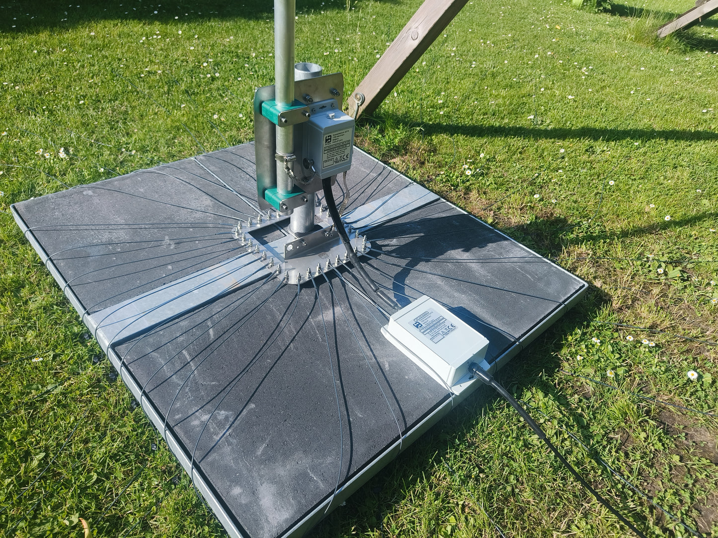 3.4kW IronWave6 — Rugged Multiband Vertical for Serious Operators (40M-10M)