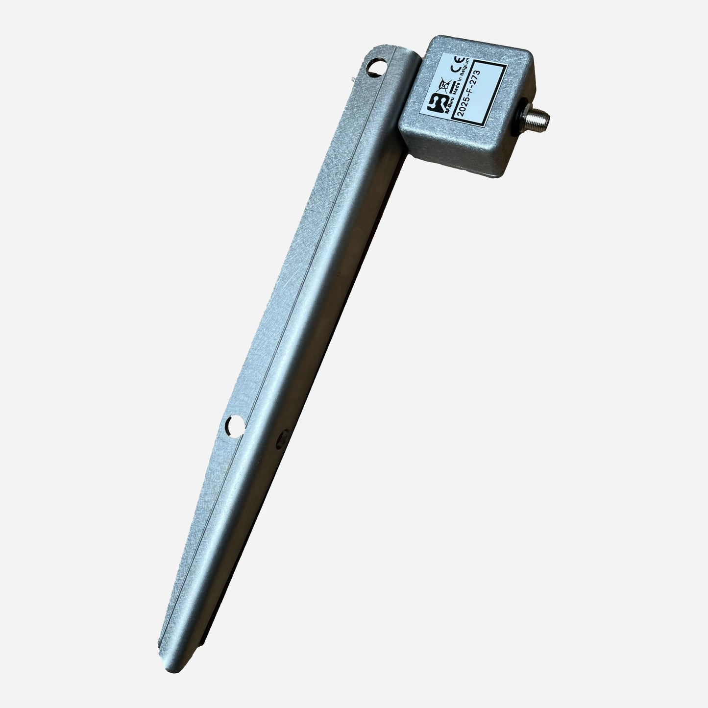 Rod component featuring integrated common mode rejection (CMR) for improved signal performance in the EchoTracer system.
