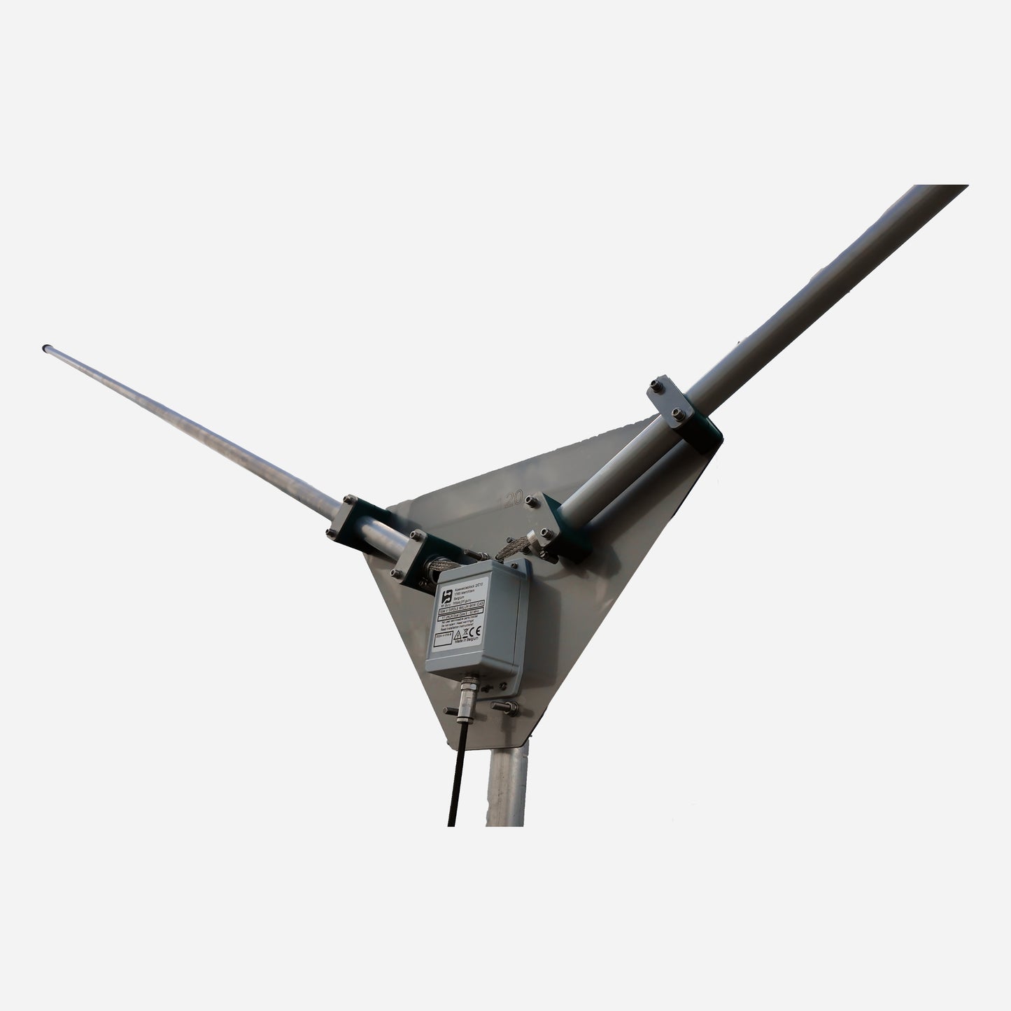 a Solid V-Dipole