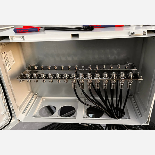 ARCA 406021 Outdoor Polycarbonate RF Feedthrough Cabinet